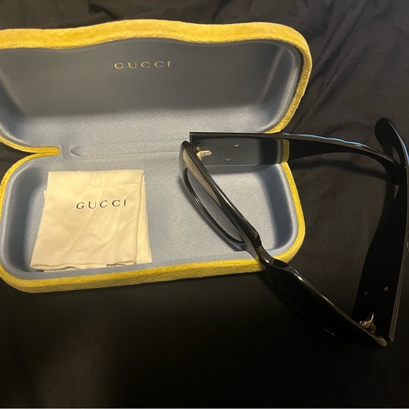 GG0811S Gucci rectangular sunglasses - Picture 5 of 14